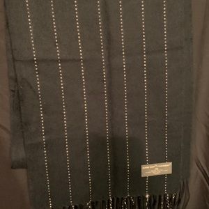 D & Y Softer than Cashmere scarf